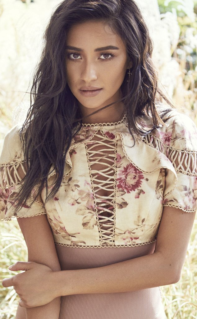 Résultats de recherche d'images pour « shay mitchell »